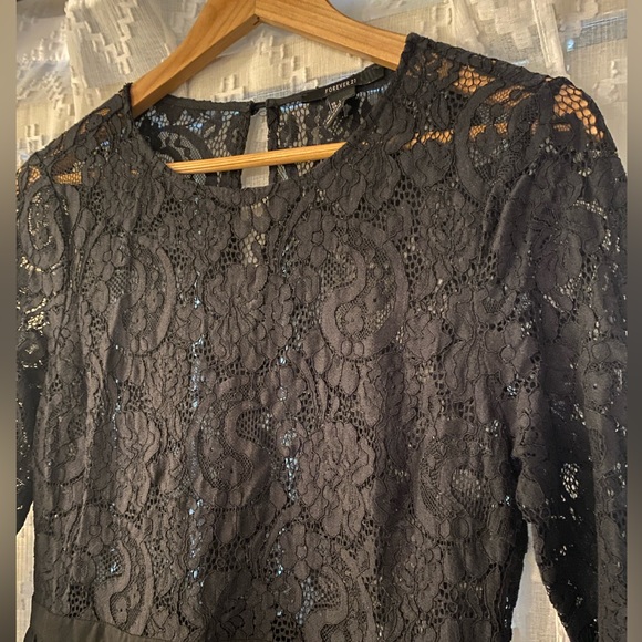 Black Lace Forever 21 Maxi Dress - Picture 3 of 7